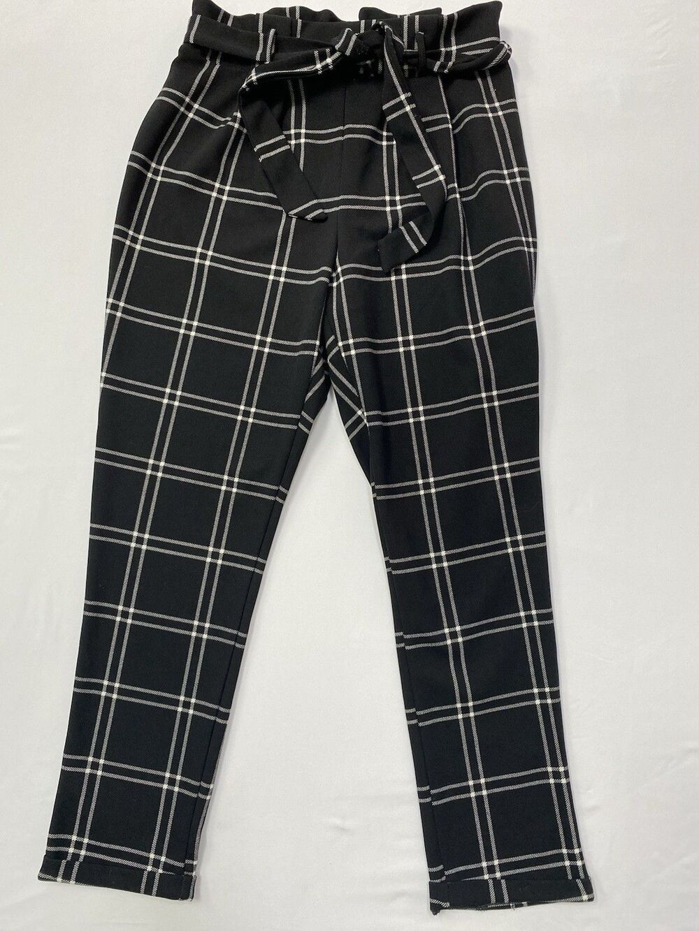 Charmed Hearts Plaid Paperbag Waist Pants Black White Tie Belt Tapered Size M